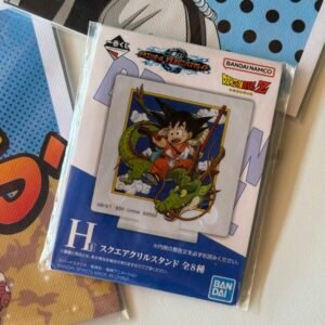 Figura acrílica de Dragon Ball vía Japón