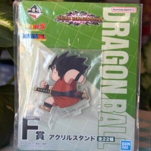Figura acrílica de Yajirobe vía Japón
